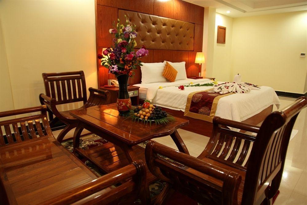 Huang Ting Hotel Phnompenh Exteriér fotografie